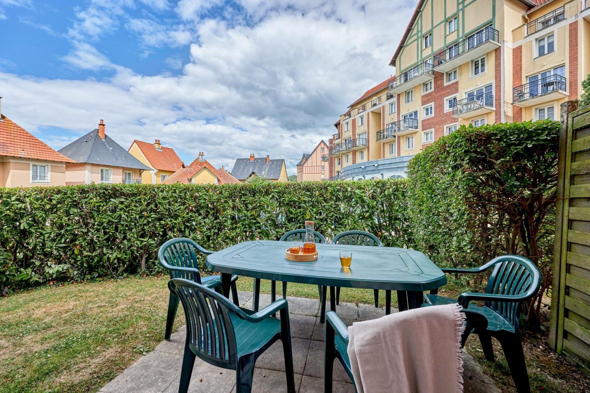 Residence Pierre & Vacances Port Guillaume Дів-сюр-Мер Екстер'єр фото